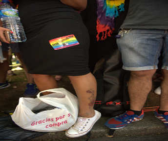 'Gracias por su compra. Stop homofobia'