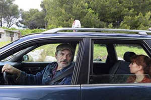 Ariane en el taxi conducido por el actor Jean-Pierre Darroussin ('El Havre', 'Groria Mundi')