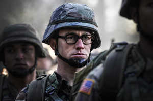Joseph Gordon-Levitt es Edward Snowden en 'Snowden'