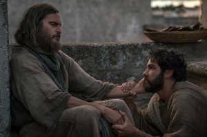 Judas (Tahar Rahim) junto a un Jesucristo de otro mundo