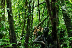 La incursin en la selva es una paseo que recuerda 'Platoon'