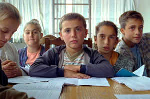 Alumnos en la escuela de Lagodekhi, done reside Yana, en la frontera con Azerbaiyán