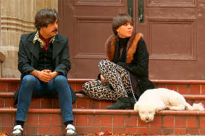 Pablo, Marieta y  su perro Rufus en el barrio Los Feliz