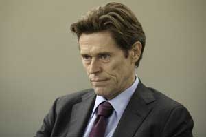 Willem Dafoe como Feeney