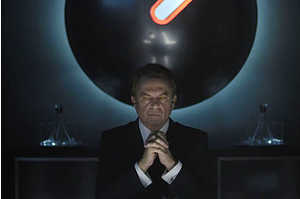 Charles Bromley (Sam Neill)
