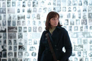 La periodista Julia Jarmond (Kristin Scott Thomas) en el museo-monumento al Holocausto de Par�s