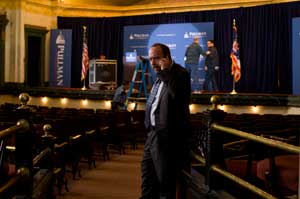  Paul Giamatti es Tom Duffy