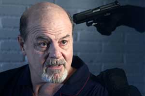 Michael Ironside como Matthew