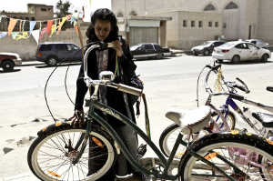 La bicicleta se convierte en la mejor amiga de Wadjda