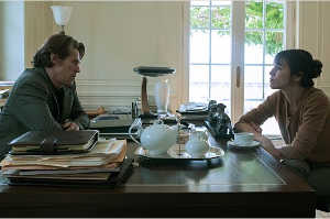 Willem Dafoe como L junto a Joe