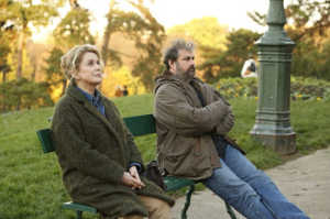 Mathilde (Catherine Deneuve) junto a Antoine (Gustave Kervern)