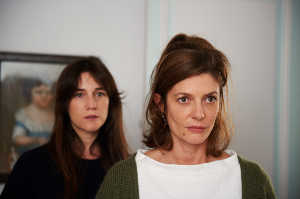 Sophie (Chiara Mastronianni) y Sylvie (Charlotte Gainsbourg)