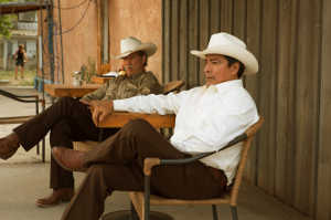 Marcus Hamilton (Jeff Bridges) y Alberto Parker (Gil Birmingham) son la ley