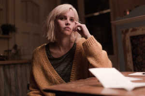 Juliette Marne (Felicity Jones)