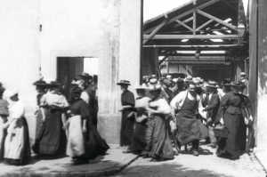 La salida de los obreros de la f�brica Lumi�re