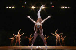 'Dancing Beethoven': acrobacia y plasticidad en cada movimiento