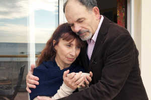 Ang�le Barberini (Ariane Ascaride) junto a su hermano Joseph (Jean-Pierre Darroussin)
