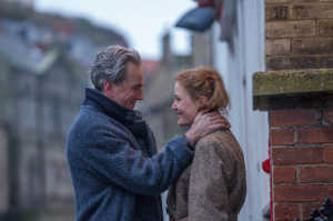 Amor seductor de Reynolds Woodcock (Daniel Day-Lewis) a Alma (Vicky Krieps)