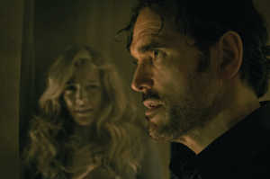 Matt Dillon interpreta a Jack y Riley Keough a Simple
