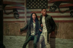 Nya junto a Isaiah (Joivan Wade). Cr�ditos: Annette Brown