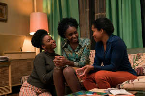 Ernestine (Teyonah Parris), Tish (KiKi Layne) y Sharon (Regina King)