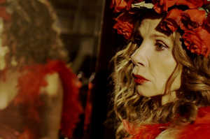 Victoria Abril interpreta a una Josefa enajenada