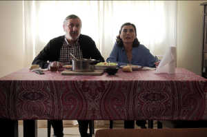 Sebasti�n (Sebasti�n Haro) e Isabel (Isabel Ampudia), su esposa, en su domicilio