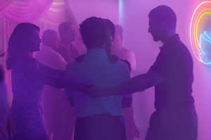 Joana y Danilo en el grupo de la secta Divino Amor fortaleciendo v�nculos