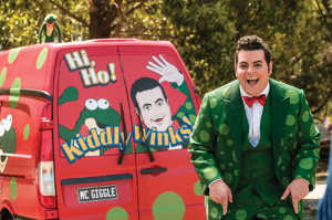 Teddy McGiggle (Josh Gad)