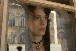 Valeria Golino (La Cornelys)