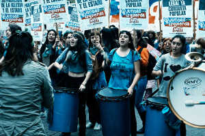 Manifestaci�n con batucada en favor del aborto