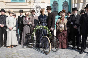El matrimonio Curie: Maria Salomea Sklodowska y Pierre Curie (Sam Riley)
