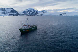 'Artic Sunrise': el barco de Greenpeace llegando al mar de Weddell