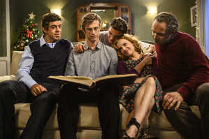 Los protagonistas, adultos, recordando sus a�os de juventud