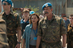 El Coronel holand�s Thom Karremans (Johan Heldenbergh) junto a Aida