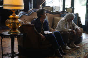 Max Barber (Robert De Niro) junto a su sobrino Walter Creason (Zach Braff) en estado de  bancarrota y ante las puertas  de un futuro inesperado