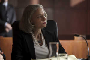 Nancy Hollander (Jodie Foster), la abogada que se interesa por la defensa de Mohamedou
