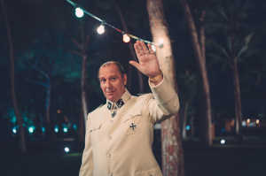 Klaus (Frank Feys)