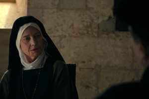 La abadesa Felicita est� interpretada por Charlotte Rampling
