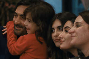 Claudio (Claudio Rotolo) y su familia