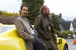 La empat�a entre Robin Feld y Amir (Alex Wolff) comienza a funcionar