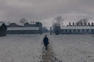 Simone Veil en una visita al campo de concentraci�n de Auschwitz-Birkenau