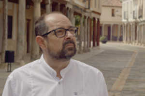 Hip�lito Rafael Oliva es historiador y escritor, doctor y profesor de la Universidad de Sevilla especializado en Historia Medieval