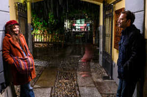 Anna (Jasmine Trinca) y Marco (Rafael Oliva) en su primer encuentro