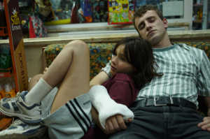 Calum (Paul Mescal) y su hija Sophie (Frankie Corio) Calum (Paul Mescal) y su hija Sophie (Frankie Corio)