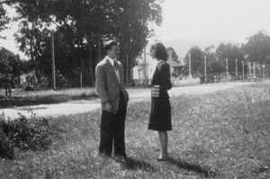 Mario Benedetti y Luz en sus momentos de novios