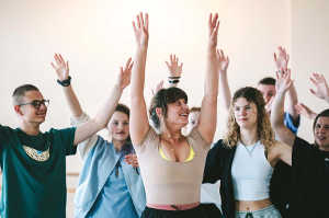 La clase de gimnasia de Elena con sordomudos
