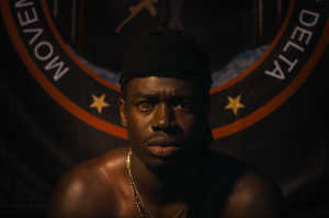 Jomo (Morr Ndiaye) es el jefe del MEND (Movimiento para la Emancipaci�n del Delta del N�ger)