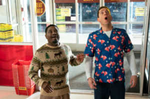 A la derecha: Harold (Zachary Levi) y a la izquierda: Moose (Lil Rel Howery)