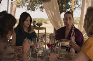 Las cuatro amigas en la fiesta campestre organizada en el coto de caza de Blanca